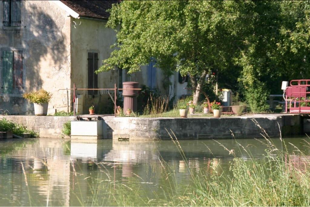 Belle Maison En Bourgogne - Auxois - Morvan Flee  Εξωτερικό φωτογραφία